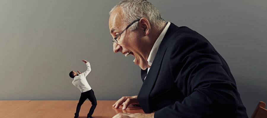 تعرف على أسئلة تساعدك في اكتشاف مدير سيء خلال مقابلة العمل